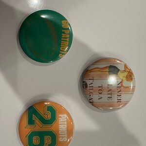 Patriots Button Set